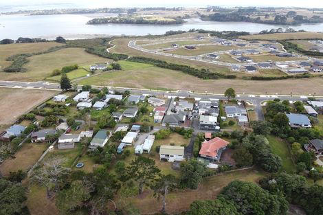 Photo of property in 59 Tahuna Minhinnick Drive, Glenbrook, 2681