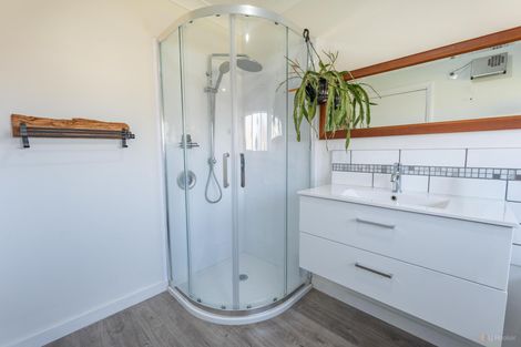Photo of property in 1 Regent Street, Waimate, 7924