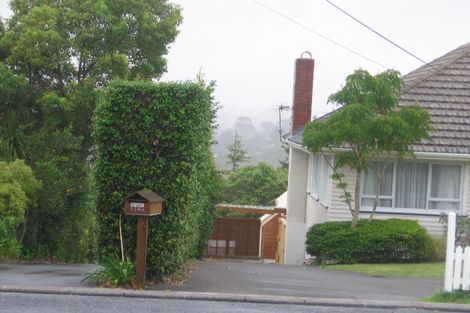 Photo of property in 1/114 Coronation Road, Hillcrest, Auckland, 0627