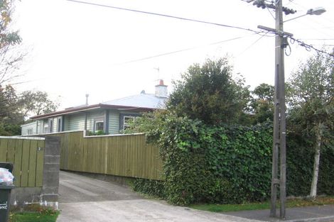 Photo of property in 18 Fairfield Avenue, Fairfield, Lower Hutt, 5011