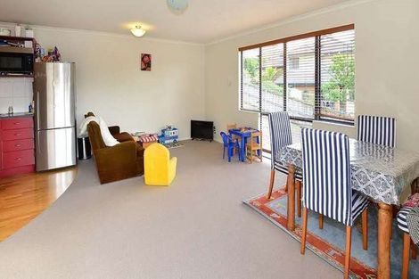 Photo of property in 41 Landvale Court, Browns Bay, Auckland, 0630
