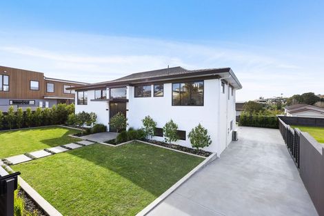 Photo of property in 114 Bramley Drive, Farm Cove, Auckland, 2012