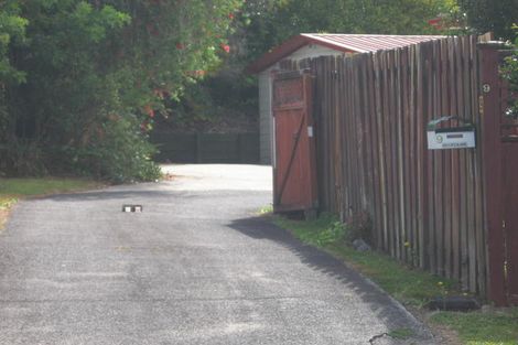 Photo of property in 9 Wanita Place, Totara Vale, Auckland, 0629