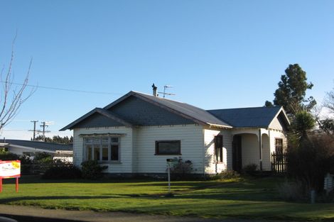Photo of property in 24 Queen Street, Winton, 9720