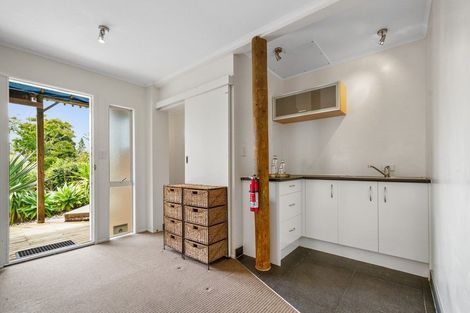 Photo of property in 15 Annison Avenue, Glen Eden, Auckland, 0602