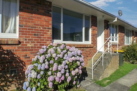 Photo of property in 2/9 Dominion Street, Takapuna, Auckland, 0622