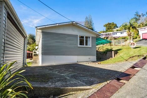 Photo of property in 12 Willow Place, Horahora, Whangarei, 0110