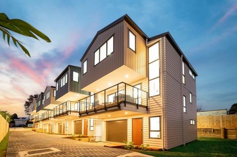 Photo of property in 21d Laura Street, Kelston, Auckland, 0602
