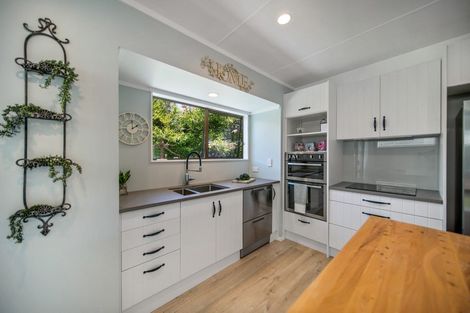 Photo of property in 2/11 Cairngorm Place, Highland Park, Auckland, 2010