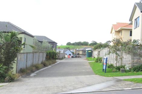 Photo of property in 89a Mt Lebanon Crescent, The Gardens, Auckland, 2105
