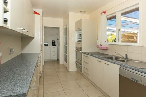 Photo of property in 60 Glendene Avenue, Glendene, Auckland, 0602