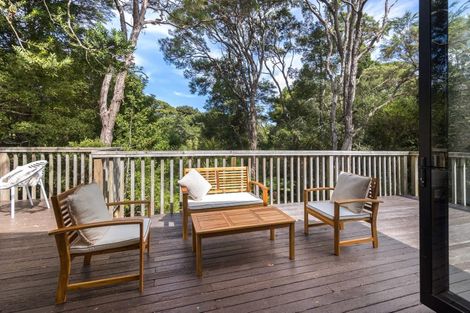 Photo of property in 53b Onedin Place, Titirangi, Auckland, 0604
