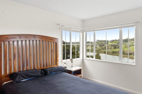 Photo of property in 20c Poplar Road, Stanmore Bay, Whangaparaoa, 0932