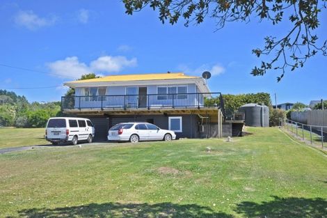 Photo of property in 44 Hauraki Road, Leigh, Warkworth, 0985