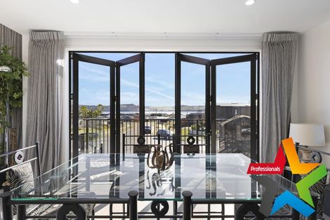 Photo of property in 10 Tuhua Close, Wharewaka, Taupo, 3330