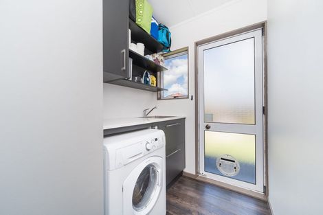 Photo of property in 97 Hillcrest Drive, Kelvin Grove, Palmerston North, 4414