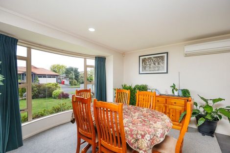 Photo of property in 27 Leander Place, Milson, Palmerston North, 4414