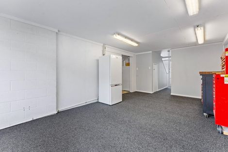 Photo of property in 2/85 Sylvan Avenue, Northcote, Auckland, 0627