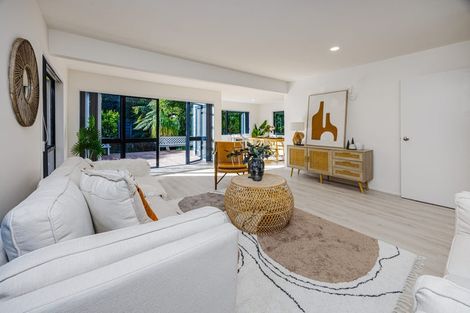 Photo of property in 99a Redoubt Road, Goodwood Heights, Auckland, 2105