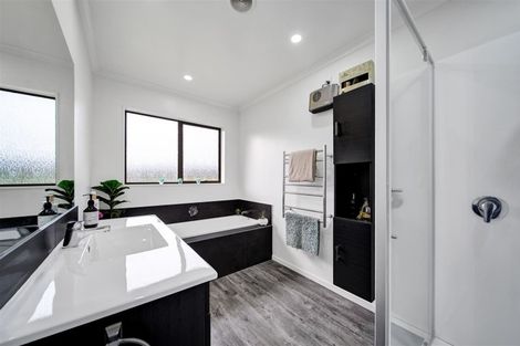 Photo of property in 131 Waitara Road, Brixton, Waitara, 4382