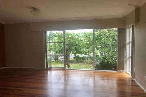 Photo of property in 25 Sorrel Crescent, Bucklands Beach, Auckland, 2012