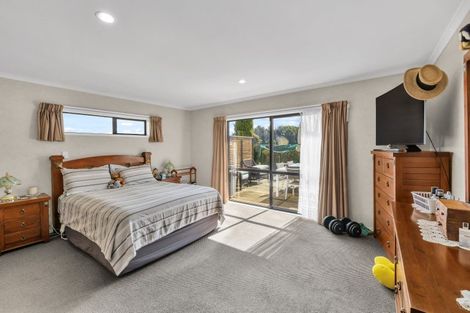 Photo of property in 11 Frame Place, Owhata, Rotorua, 3010