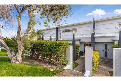 Photo of property in 4/49 Browns Road, Browns Bay, Auckland, 0630