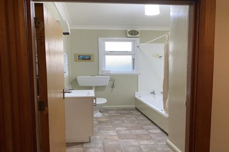 Photo of property in 1-3 Terrace Street, Roslyn, Palmerston North, 4414