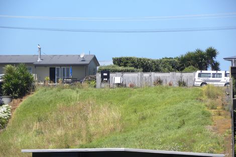 Photo of property in 23 Manukau Road, Raglan, 3225
