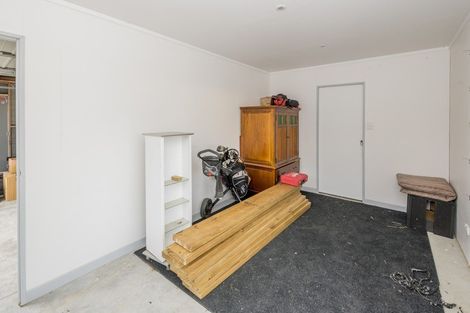 Photo of property in 121 Hokio Beach Road, Levin, 5510