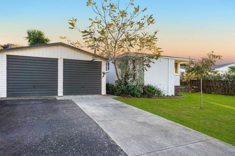 Photo of property in 5 Miro Place, Waiuku, 2123