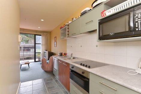 Photo of property in Atrium Apartments, 2r/154 The Terrace, Wellington Central, Wellington, 6011