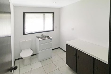 Photo of property in 14 Chenery Road, Red Beach, 0932