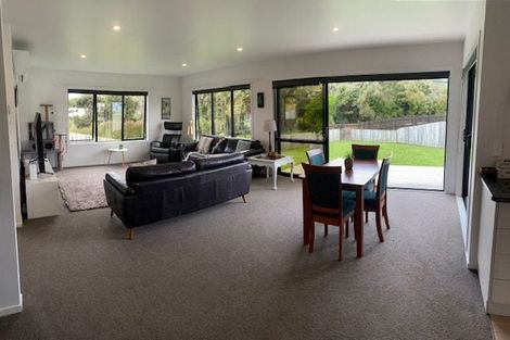 Photo of property in 19 Pohutukawa Drive, Cable Bay, 0420