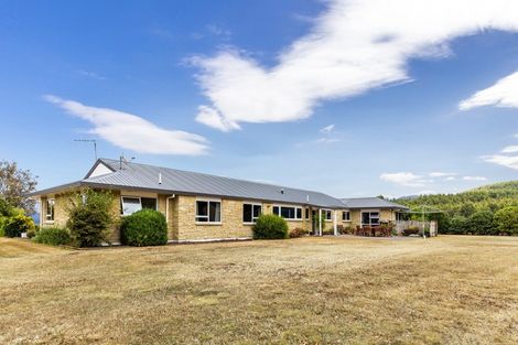 Photo of property in 119 Holyoakes Road, Kinloch, Taupo, 3377