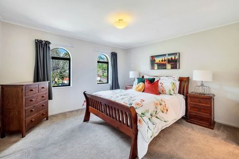 Photo of property in 41 Mayfair Crescent, Mairangi Bay, Auckland, 0630