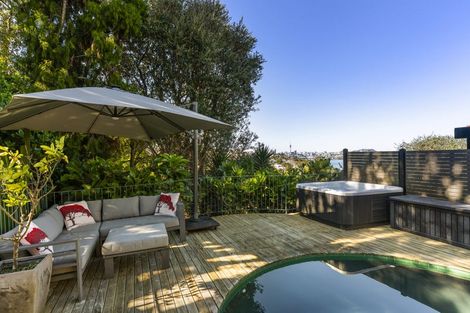 Photo of property in 7 Inkster Street, Birkenhead, Auckland, 0626
