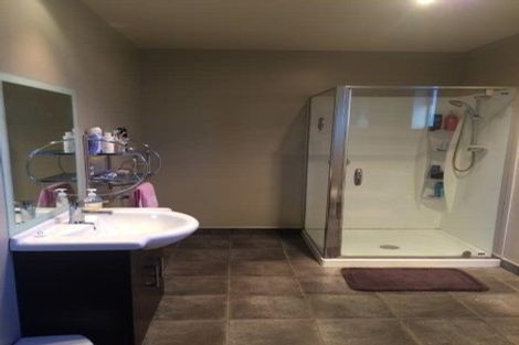 Photo of property in 7 Sherwin Avenue, Albert Town, Wanaka, 9305