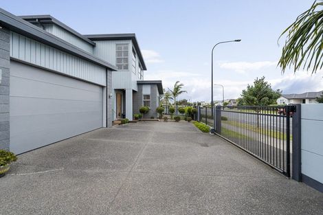 Photo of property in 64 Sandhurst Drive, Papamoa Beach, Papamoa, 3118