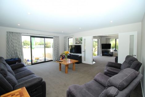 Photo of property in 2 Jacks Drive, West Melton, 7618