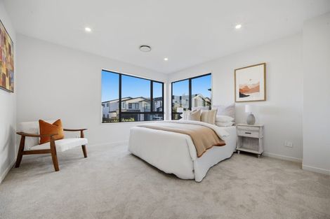 Photo of property in 5 Luff Place, Long Bay, Auckland, 0630