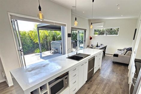 Photo of property in 106 Nikau Close, Matarangi, Whitianga, 3592