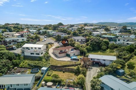 Photo of property in 10 Finn Place, Titahi Bay, Porirua, 5022