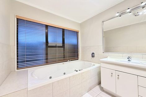 Photo of property in 178 Whitford Road, Somerville, Auckland, 2014