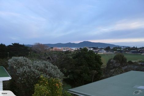 Photo of property in 5 Miro Road, Raumati South, Paraparaumu, 5032