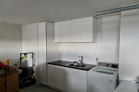 Photo of property in 1 Harry Way, Upper Vogeltown, New Plymouth, 4310