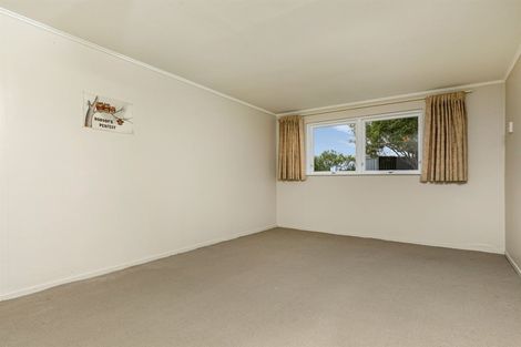 Photo of property in 175 Waimumu Road, Massey, Auckland, 0614