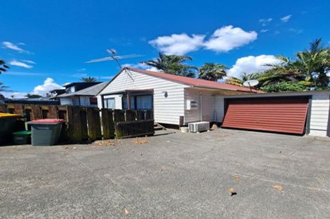 Photo of property in 2/12 Halsey Road, Manurewa, Auckland, 2102