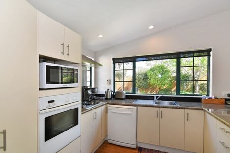 Photo of property in 15 Bird Lane, Wakefield, 7025