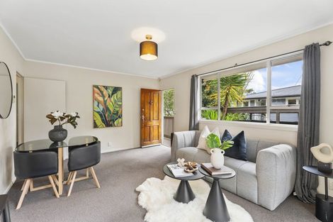 Photo of property in 10 Kawaka Street, Titirangi, Auckland, 0604